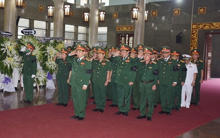 Respect paying ceremony held for late Senior Lieutenant General Nguyen Thanh Cung